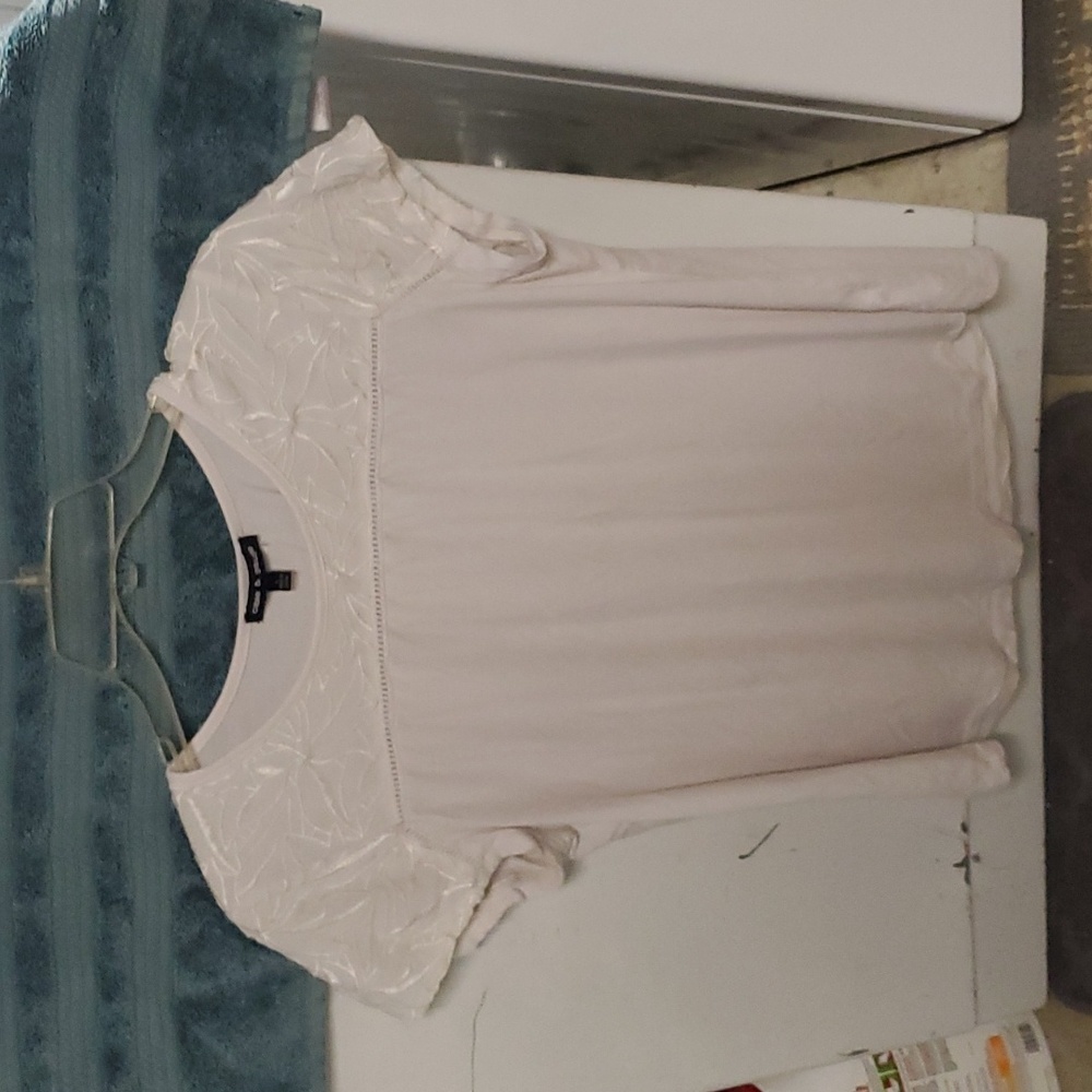 Cable and Gauge short sleeve shirt
